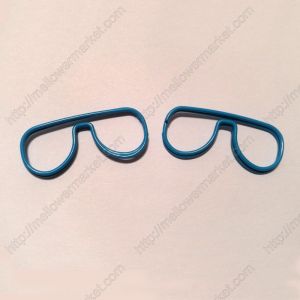 shaped paper clips in the outlines of different eyeglasses