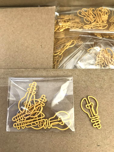 lightbulb shaped paper clips